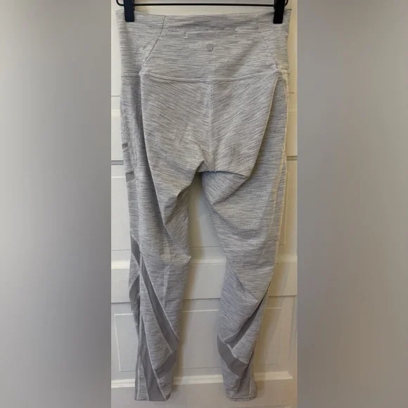 Lululemon Wunder Under High-Rise Tight *Mesh 28"
Wee Are From Space Sz 8 - Picture 5 of 9